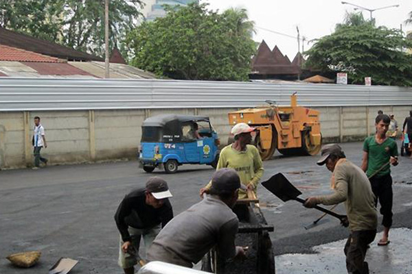 Areal Parkir Stasiun Pasar Senen Lebih Rapi