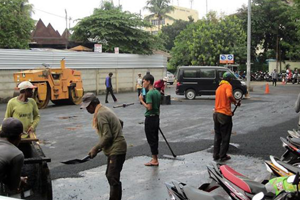 Areal Parkir Stasiun Pasar Senen Lebih Rapi