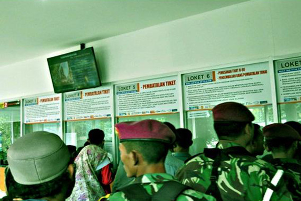 Areal Parkir Stasiun Pasar Senen Lebih Rapi