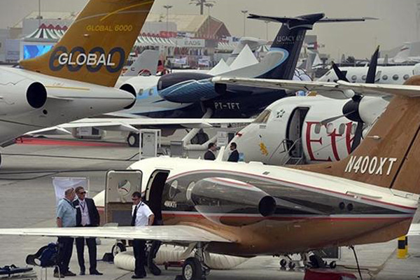 Dubai Air Show, Boeing dan Airbus Bersaing