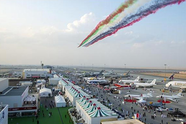 Dubai Air Show, Boeing dan Airbus Bersaing