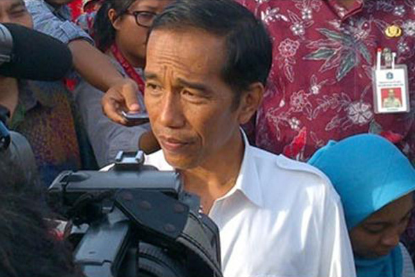 Jokowi dan PM Belanda Blusukan ke Waduk Pluit
