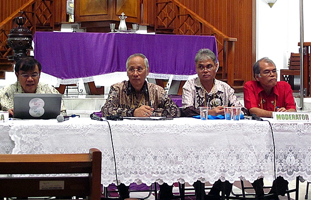 GPIB Sumber Kasih dan UKI Seminar Pemanasan Global