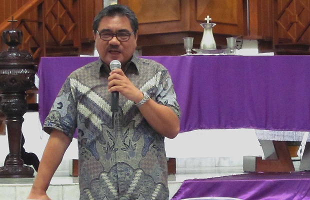 GPIB Sumber Kasih dan UKI Seminar Pemanasan Global