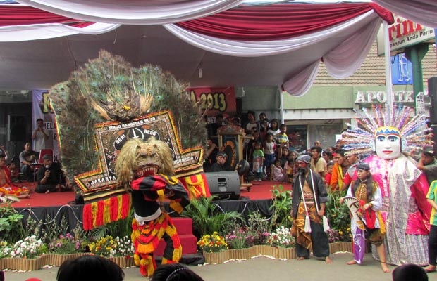 Festival Balai Pustaka Mengangkat Potensi Jakarta Timur 