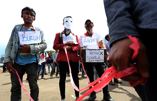 Lawan Kapitalisme, Rezim dan Elit Politik Borjuasi